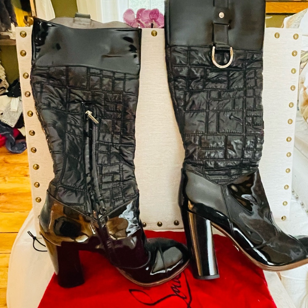 Dolce and Gabbana size 40 quilted parent leather boot